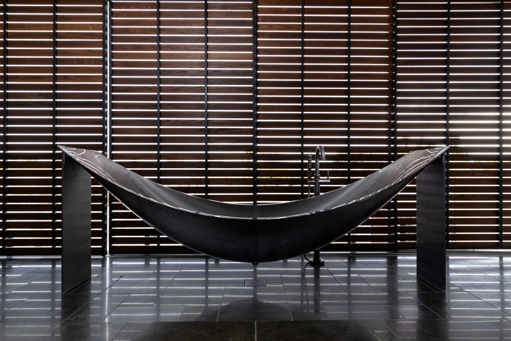 Suspended hammock bath manufactured by Splinterworks Suspended hammock bath manufactured by Splinterworks