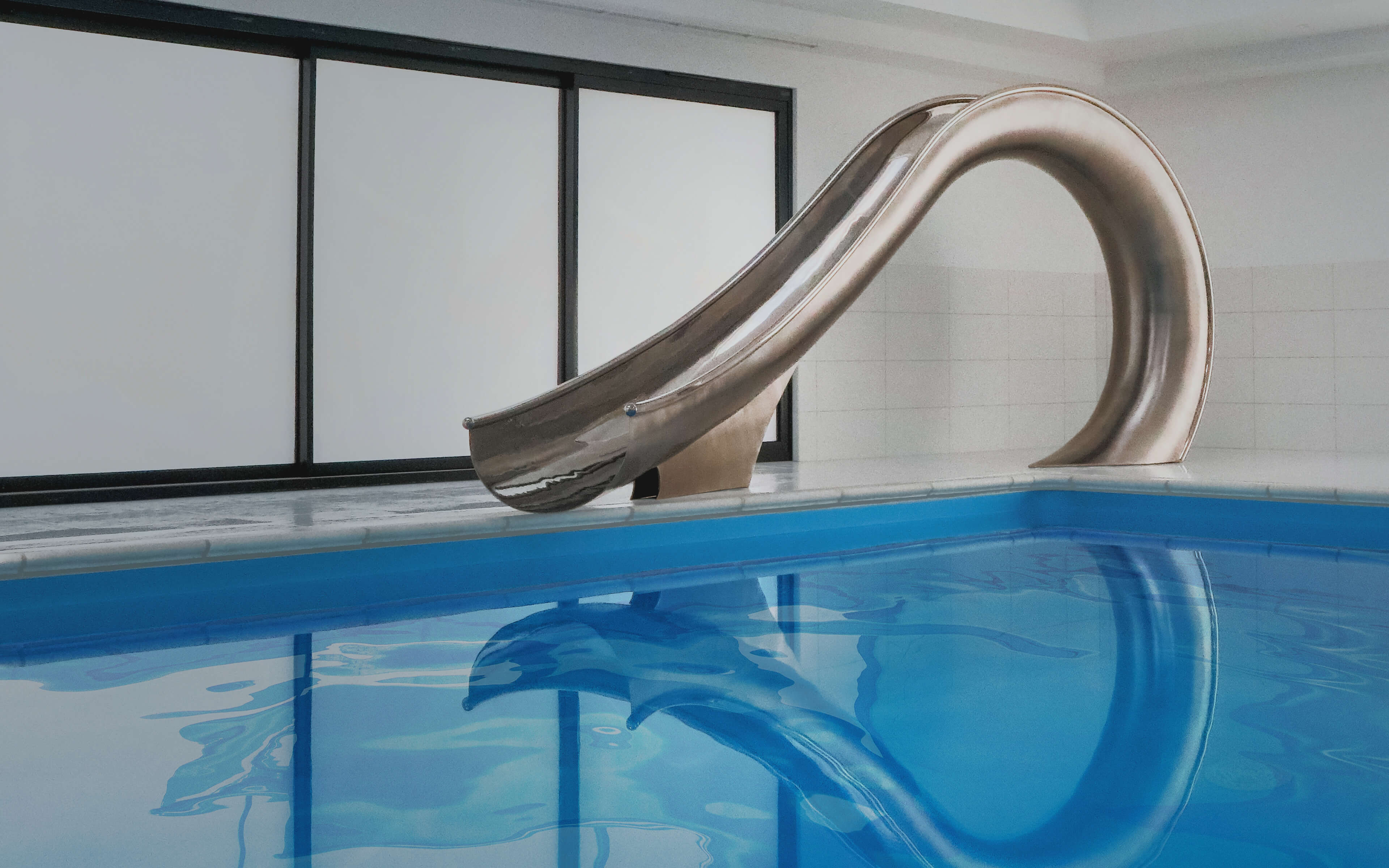 Easy Install Residential Pool Slide | Waha by Splinterworks