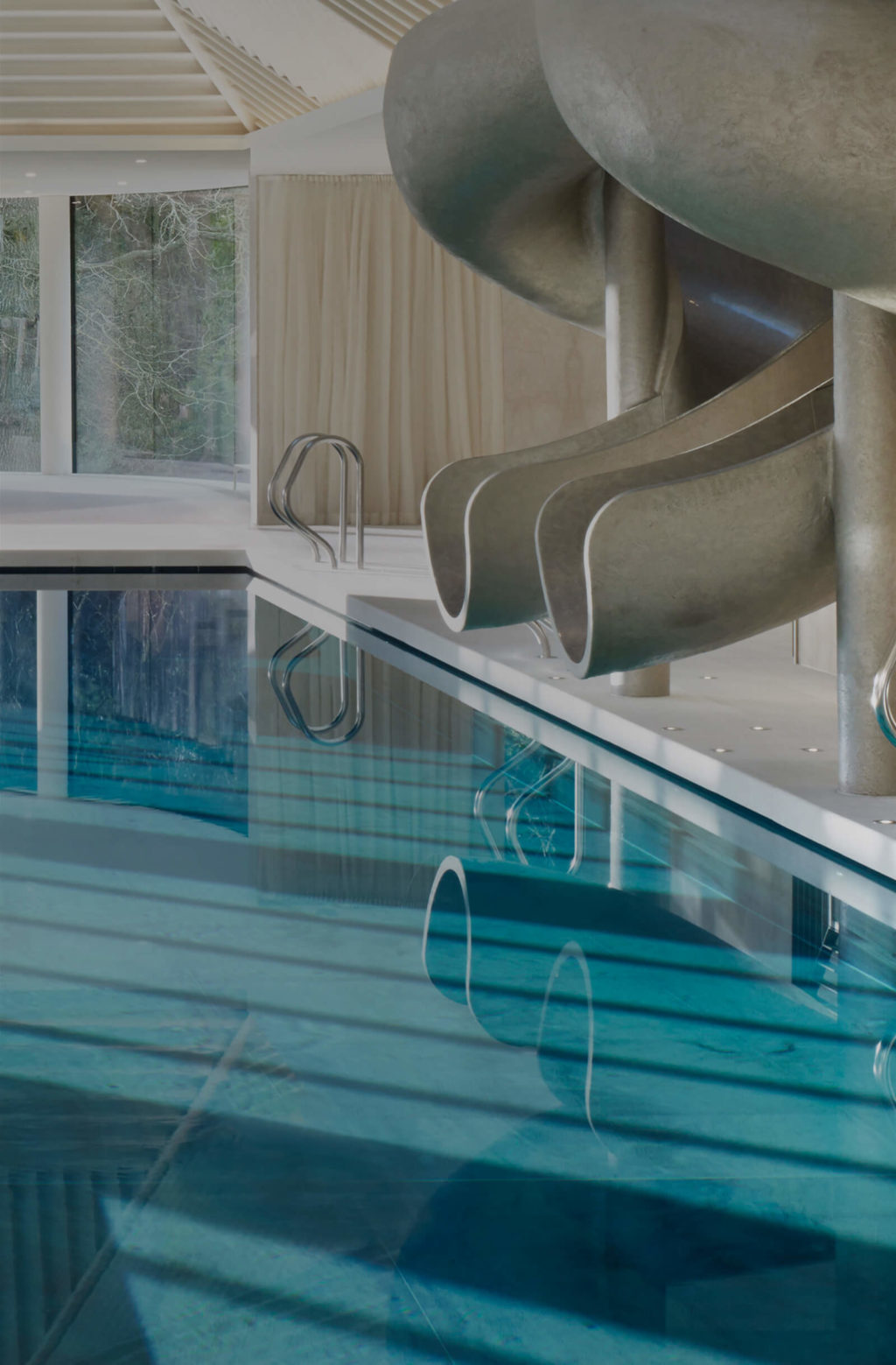 mobile_hero_pool_starrider_2-1024x1559