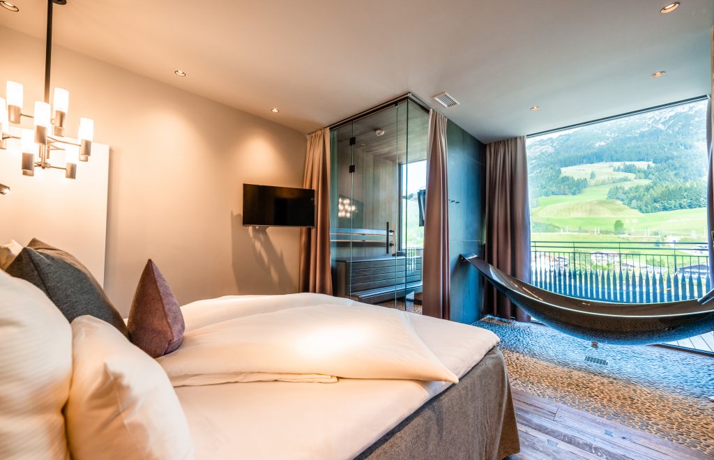 Hotel-Riederalm-Hamaca-by-Splinterworks-1024x660